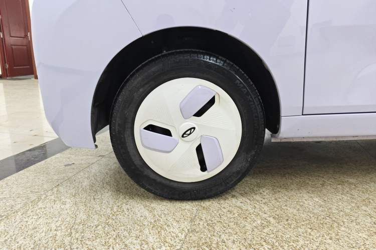 Used Chery QQ Ice Cream 2022 120km Conical Shape Lithium Iron Phosphate