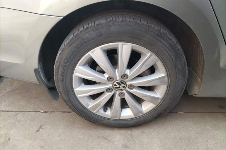 Used Volkswagen Sagitar 2015 1.6L Automatic Comfort Model
