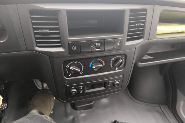 Used Wuling Zhiguang 2023 1.5L Practical Version 5/7 Seats