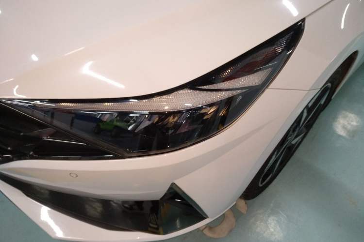 Used Hyundai Elantra 2021 1.5L CVT GLX Elite Edition Left Front Headlight