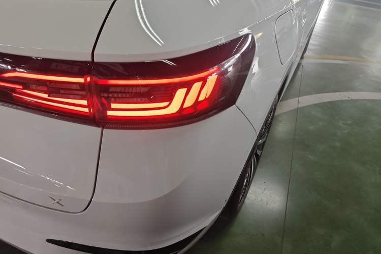 Used Volkswagen ID.4 X 2023 Ultra-Intelligent Long-Range Version Exterior 3