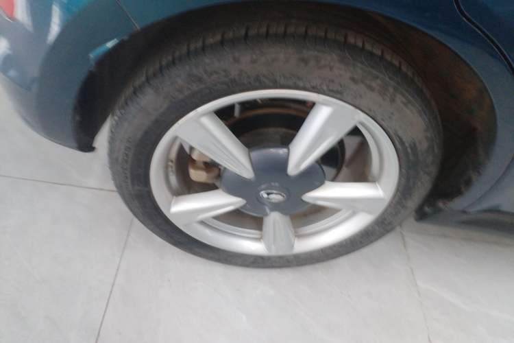 Used ORA Good Cat 2022 Morandi Edition 400km Standard Range Luxury Version Lithium Iron Phosphate Right Rear Wheel Hub