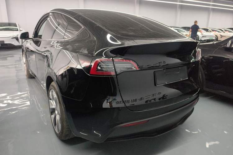 Used Tesla Model Y 2021 Standard Range Rear-Wheel Drive Version