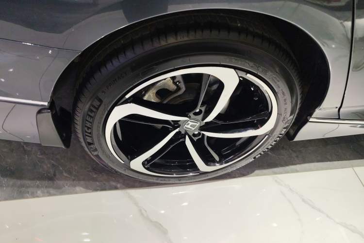 Used Honda Accord 2022 260TURBO Phantom Night · Prestige Edition Right Rear Wheel Hub