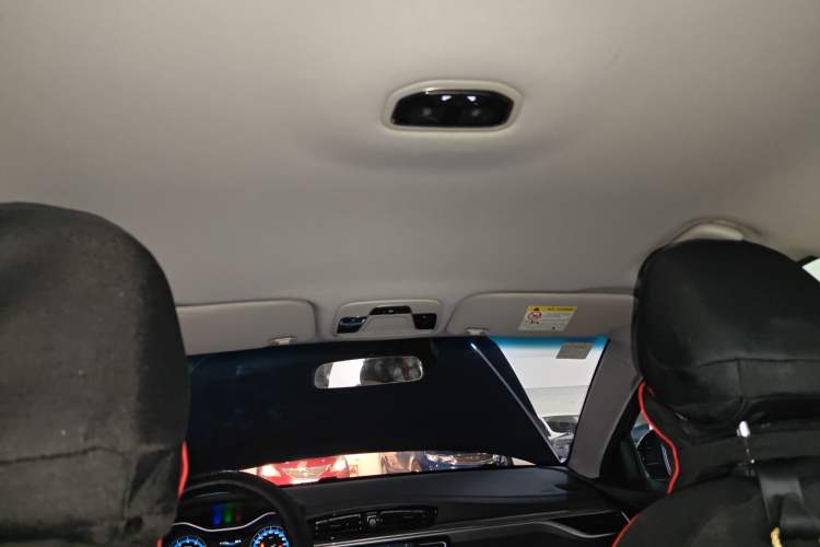 Used Geely Auto Emgrand 2019 Leading Edition 1.5L Manual Luxury Model China VI Standard
