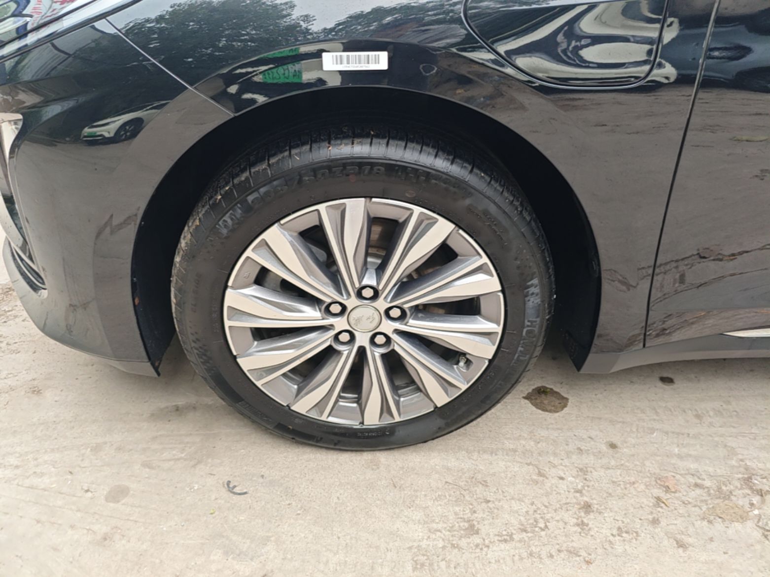 Hongqi E-QM5 2024 610 km PLUS — снимка 10