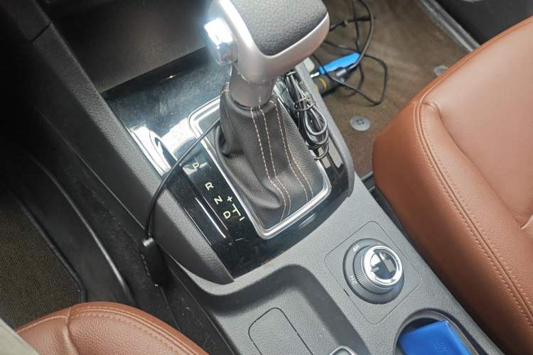 Used Isuzu mu-X 2020 1.9T Diesel Automatic 4x4 Enjoyment Edition 7 Seats China VI Standard
