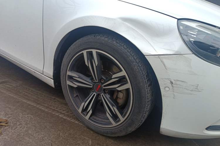 Used Volvo V40 2016 T4 Smart Luxury Edition