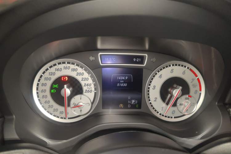 Used Mercedes-Benz A-Class 2015 A 200 Sport Edition Instrument Cluster