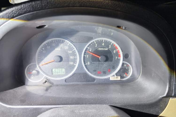 Used Dongfeng Xiaokang C37 2012 1.4L Comfort Version DK13-06
