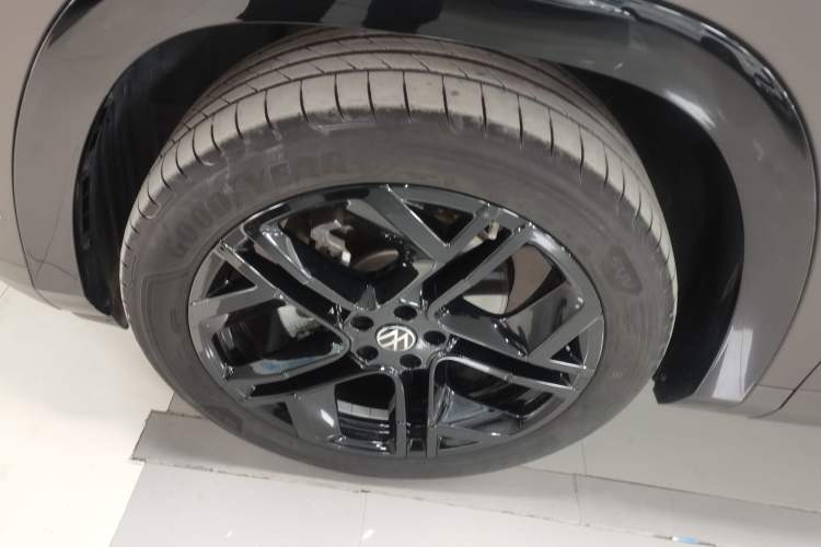 Used Volkswagen Teramont 2025 Tiguan Pro 450TSI Four-Wheel Drive Summit Edition Left Front Wheel Hub