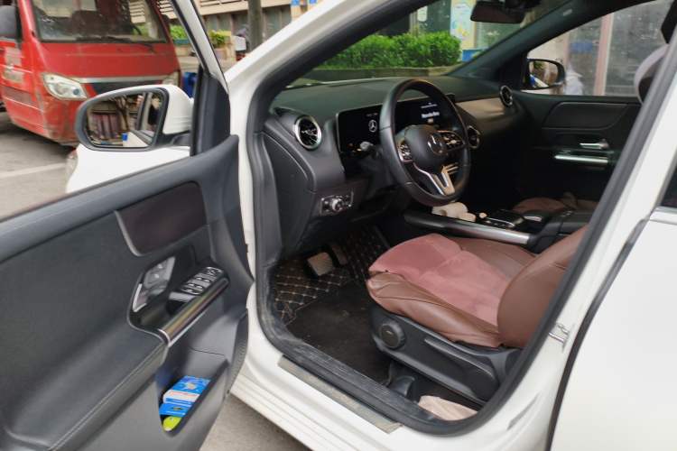 Used Mercedes-Benz B-Class 2020 B 200 Sport Edition Driver Seat