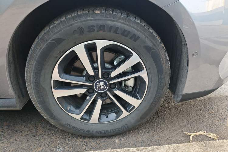 Used BYD Qin PLUS 2025 DM-i Smart Drive 120KM Superior Model