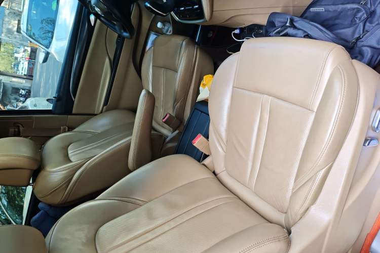 Used Buick GL8 2020 ES Land Cruiser 653T Luxury Model
