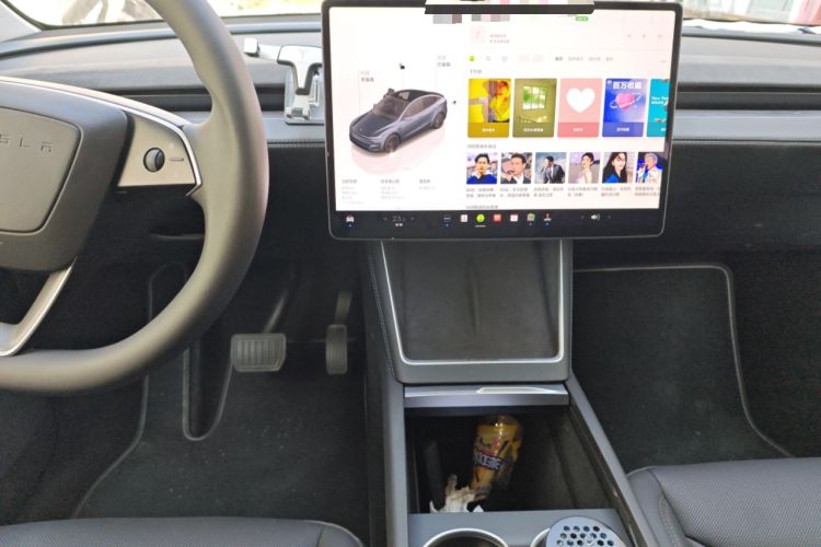 Used Tesla Model Y 2025 Rear-Wheel Drive First Edition