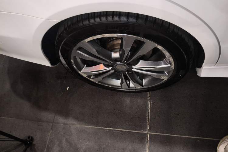 Used Mercedes-Benz E-Class 2015 Facelift E 200 L Sport Edition
