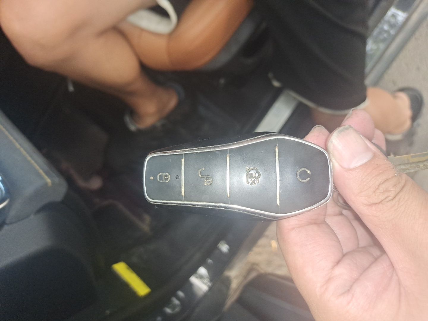BYD Tang New Energy 2023 DM-i Champion Edition 112KM Prestige Model - Executive — снимка 20