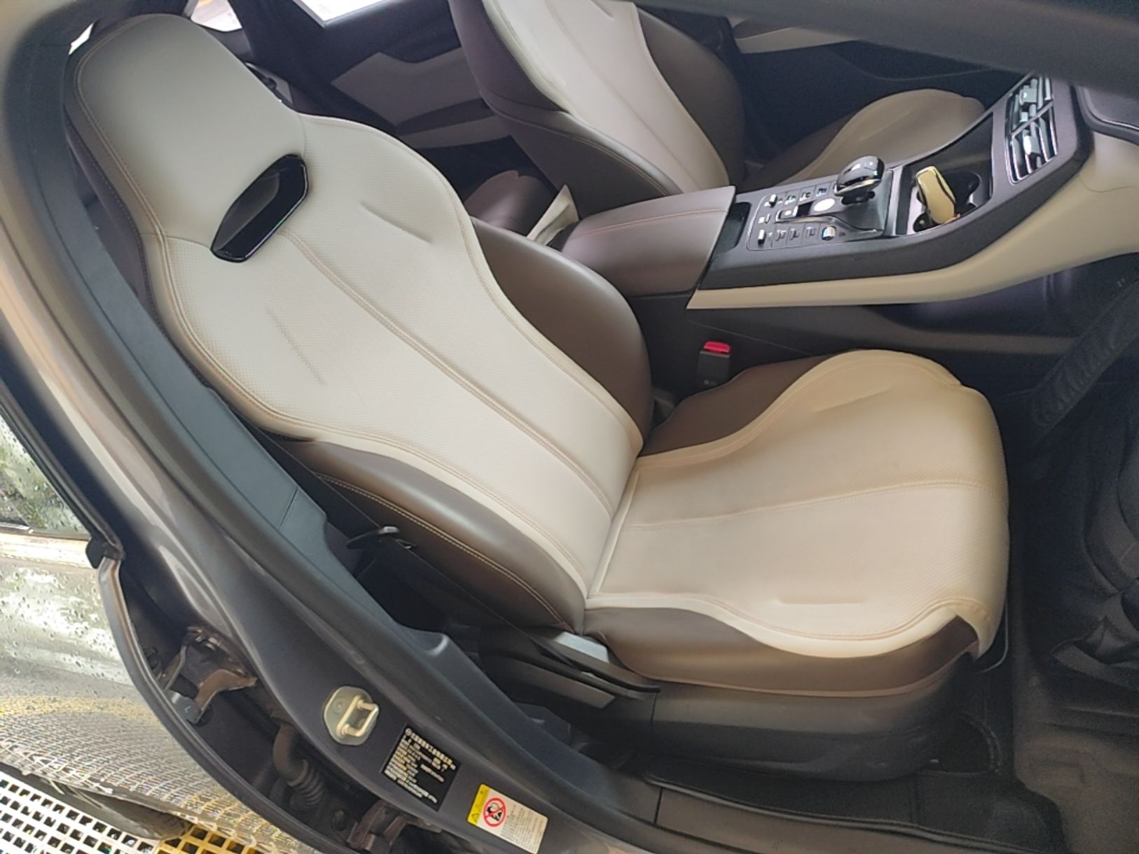 BYD Qin PLUS 2023 Champion Edition DM-i 55KM Leading Model — снимка 19