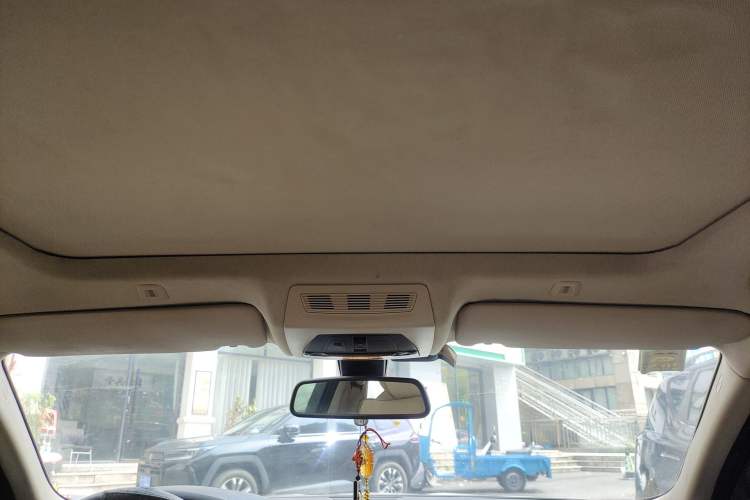 Used BMW 5 Series 2013 525Li Luxury Model