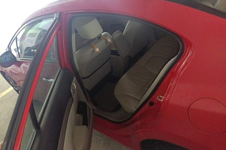 Used Honda Civic 2014 1.8L automatic luxury edition