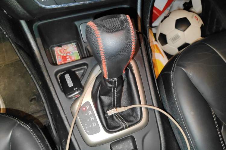 Used Jeep Cherokee 2016 2.4L Leading Smart Version
