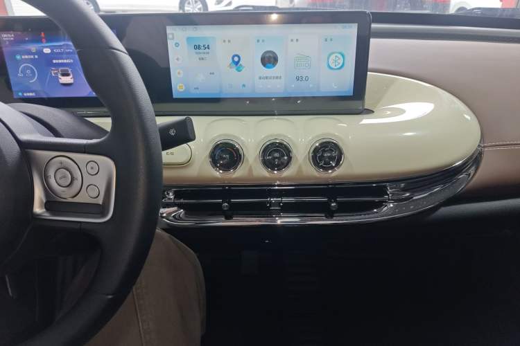 Used Wuling Bingo 2024 333 km Enjoyment Version Audio And AC Panel