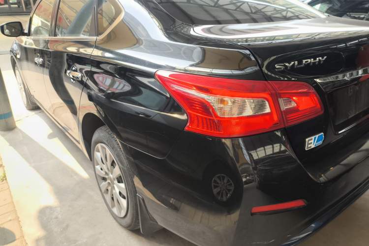 Used Nissan Sylphy EV 2018 Smart Edition Rear Left 45 Deg