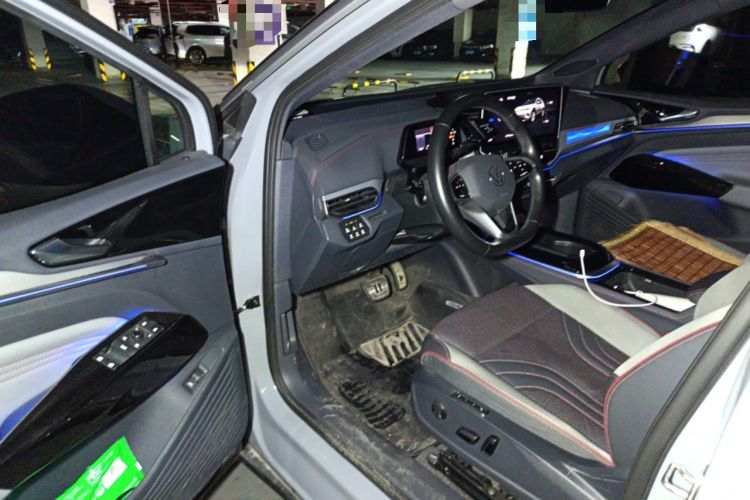 Used Volkswagen ID.4 CROZZ 2022 High-Performance PRIME Edition Driver Seat