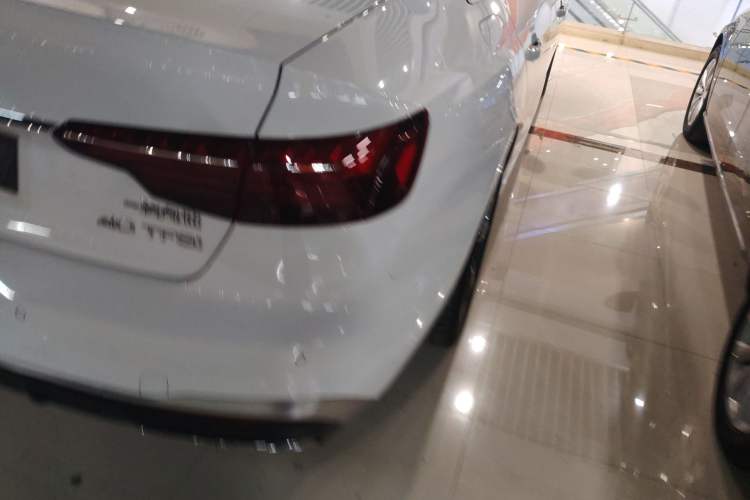 Used Audi A4L 2023 40 TFSI Fashion Dynamic Model
