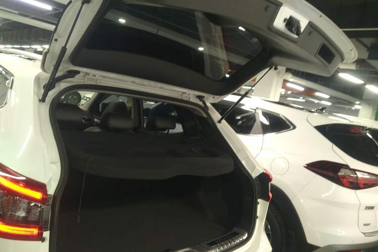 Used Nissan Qashqai 2022 2.0L CVT XV Premier Luxury Edition Trunk