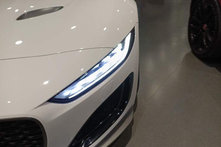 Used Jaguar F-TYPE 2021 P300 Rear-Drive First Edition Hardtop Version
