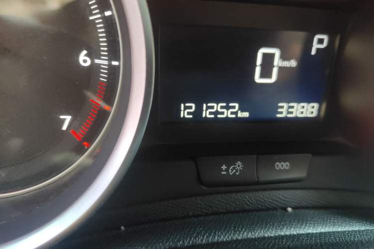 Used Peugeot 408 2018 230THP Automatic Luxury Edition Odometer Close Up