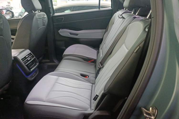 Used Volkswagen Teramont 2025 Tiguan Pro 450TSI 4Motion Crosswind Edition
