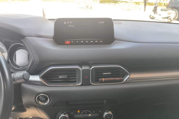 Used Mazda CX-5 2017 2.0L Automatic 2WD ZhiShang Trim China V Standard