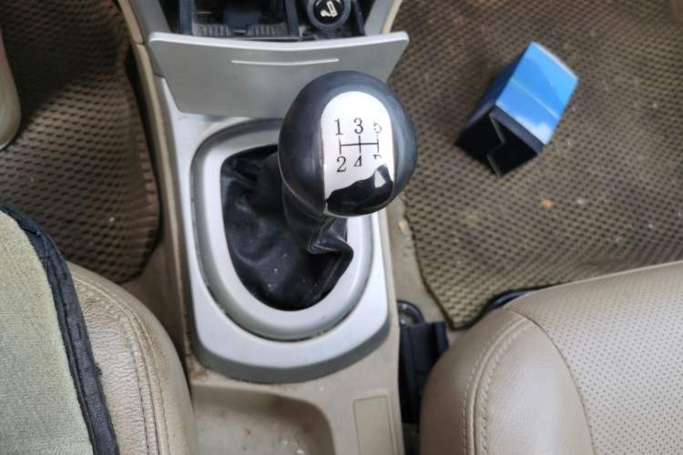 Used Great Wall C30 2010 1.5L Manual Luxury Edition Gear Lever