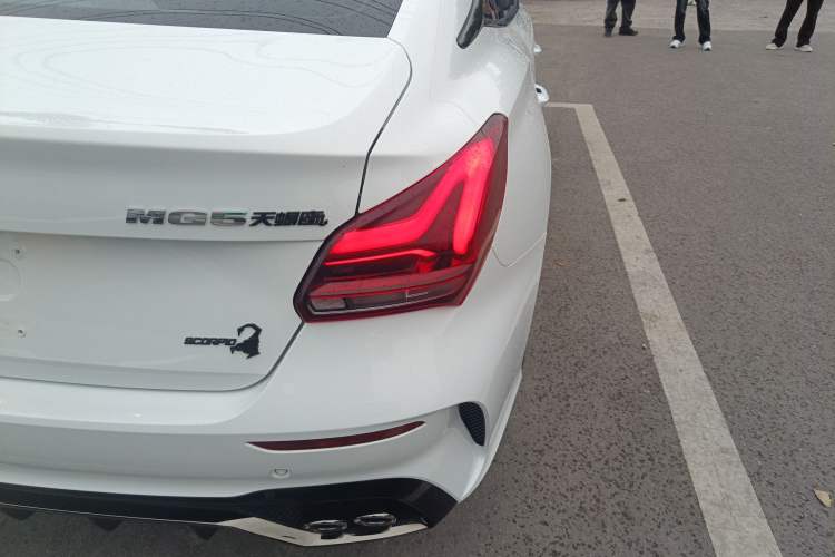 Used MG 5 Scorpio 2022 1.5T Trophy Sport Luxurious Edition