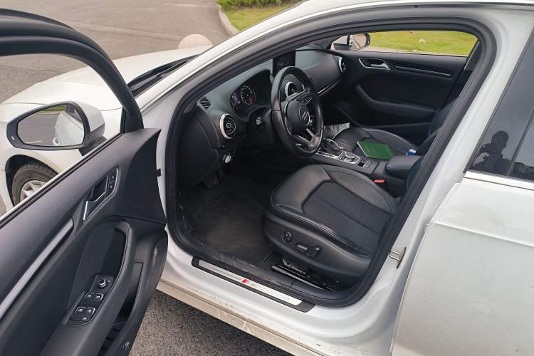 Used Audi A3 2018 30th Anniversary Edition Sportback 35 TFSI Fashion Model
