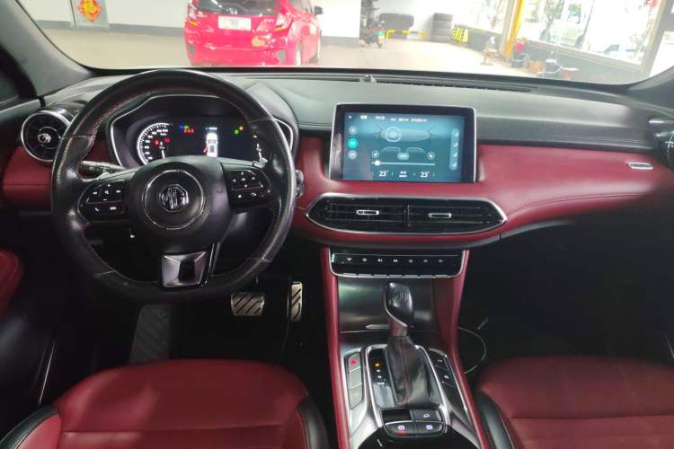 Used MG HS 2018 30T Automatic 2WD Trophy Hormone-Driven Edition China V Standard Center Console