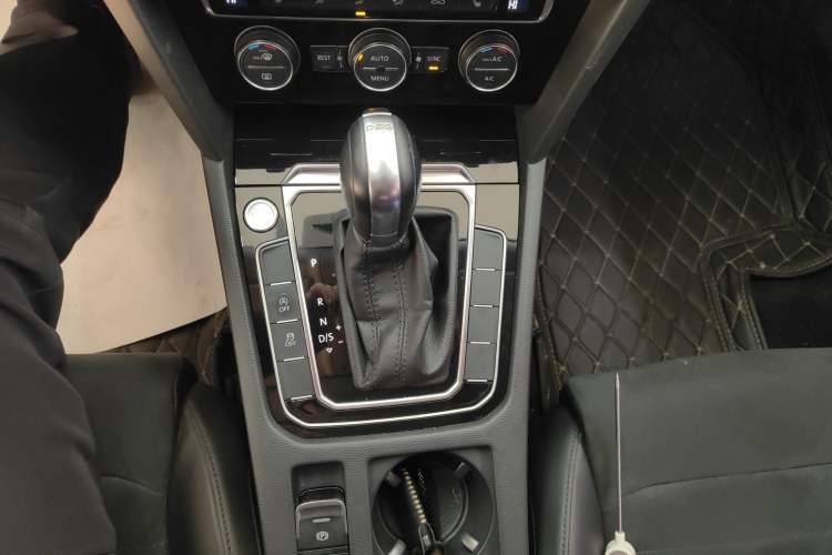 Used Volkswagen Magotan 2017 380TSI DSG Luxury Model