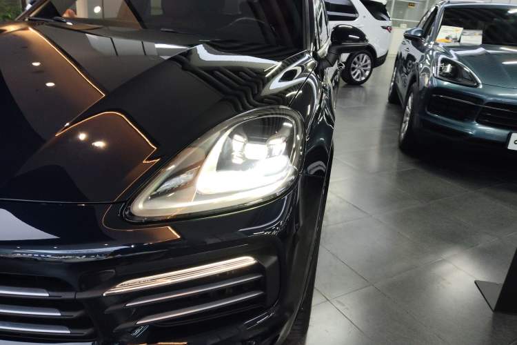 Used Porsche Cayenne E-Hybrid 2022 Cayenne E-Hybrid 2.0T Platinum Edition

