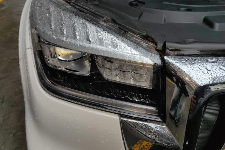 Used Haval H9 2022 2.0T Gasoline 4x4 Luxury 7-Seater
