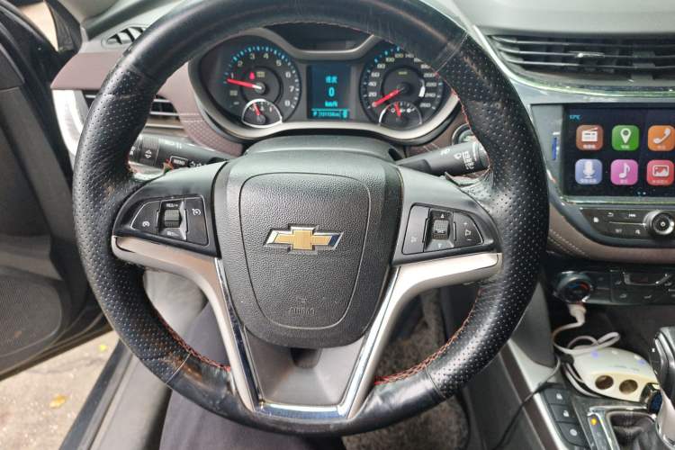 Used Chevrolet Malibu 2017 1.5T Automatic Luxury Edition Steering Wheel