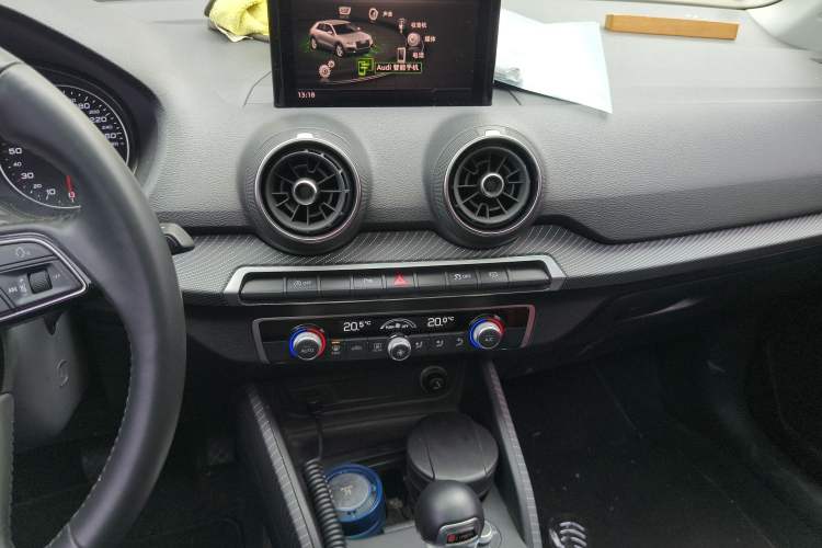 Used Audi Q2L 2020 35 TFSI Fashion Dynamic Model
