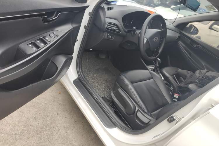 Used Hyundai Celesta 2018 1.6L Automatic GL Enjoyment Version China V Standard
