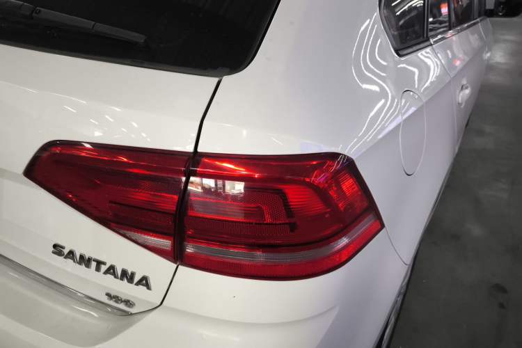 Used Volkswagen Santana 2017 Haval H9 1.6L Automatic Comfort Edition
