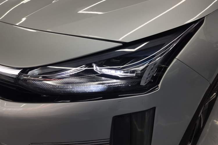 Used Geely Galaxy L6 2025 EM-i 140km Starship Edition
