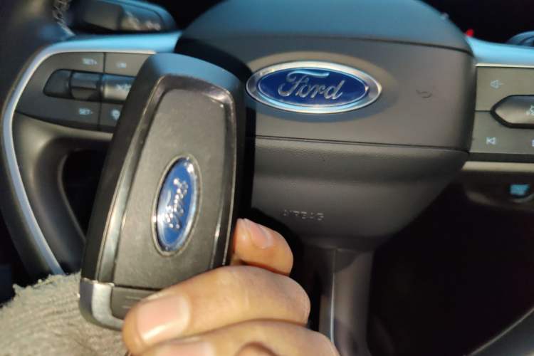 Used Ford Edge 2025 Escape L 2.0T EcoBoost Two-Wheel Drive 7-Seater Luxury Model
