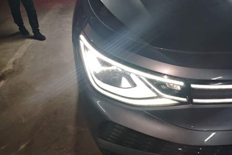 Used Volkswagen ID.6 X 2022 ZhiXiang Pure Long-Range Edition Right Front Headlight