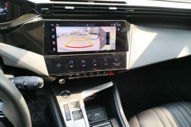 Used Peugeot 408X 2023 Charm Version
