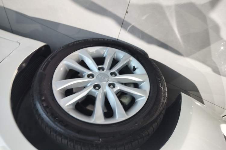 Used Kia K3 2016 1.6L Automatic GLS
